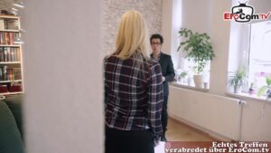 Model Agent lockt junge deutsche Frau in Sexfalle